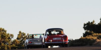 Triumph TR y Mercedes Pagoda